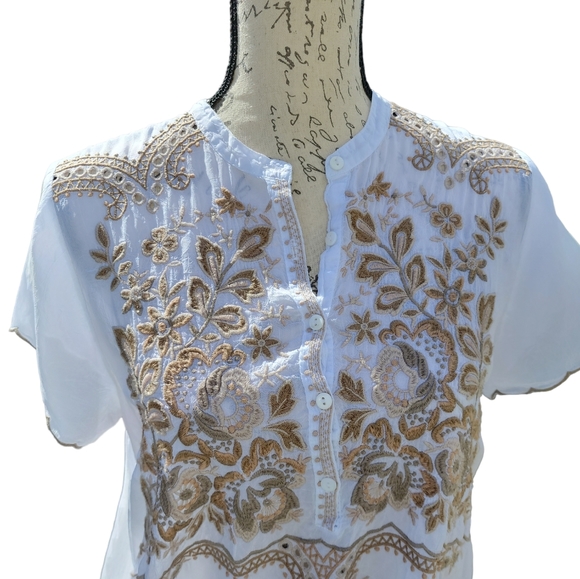 Johnny Was Eyelet Floral Embroidered Tunic Top 1/2 Button Front White Size Small - Picture 6 of 9